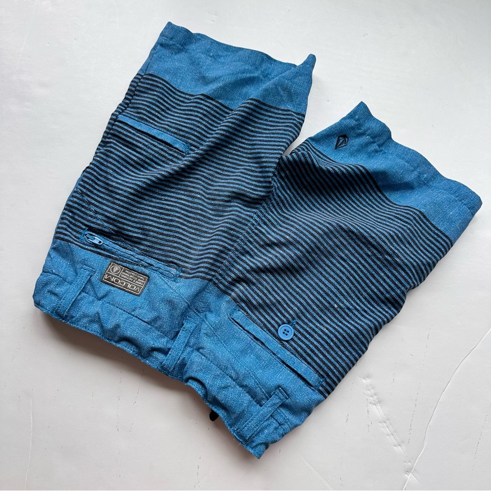 Volcom Surf & Turf Shorts - Picture 4 of 5